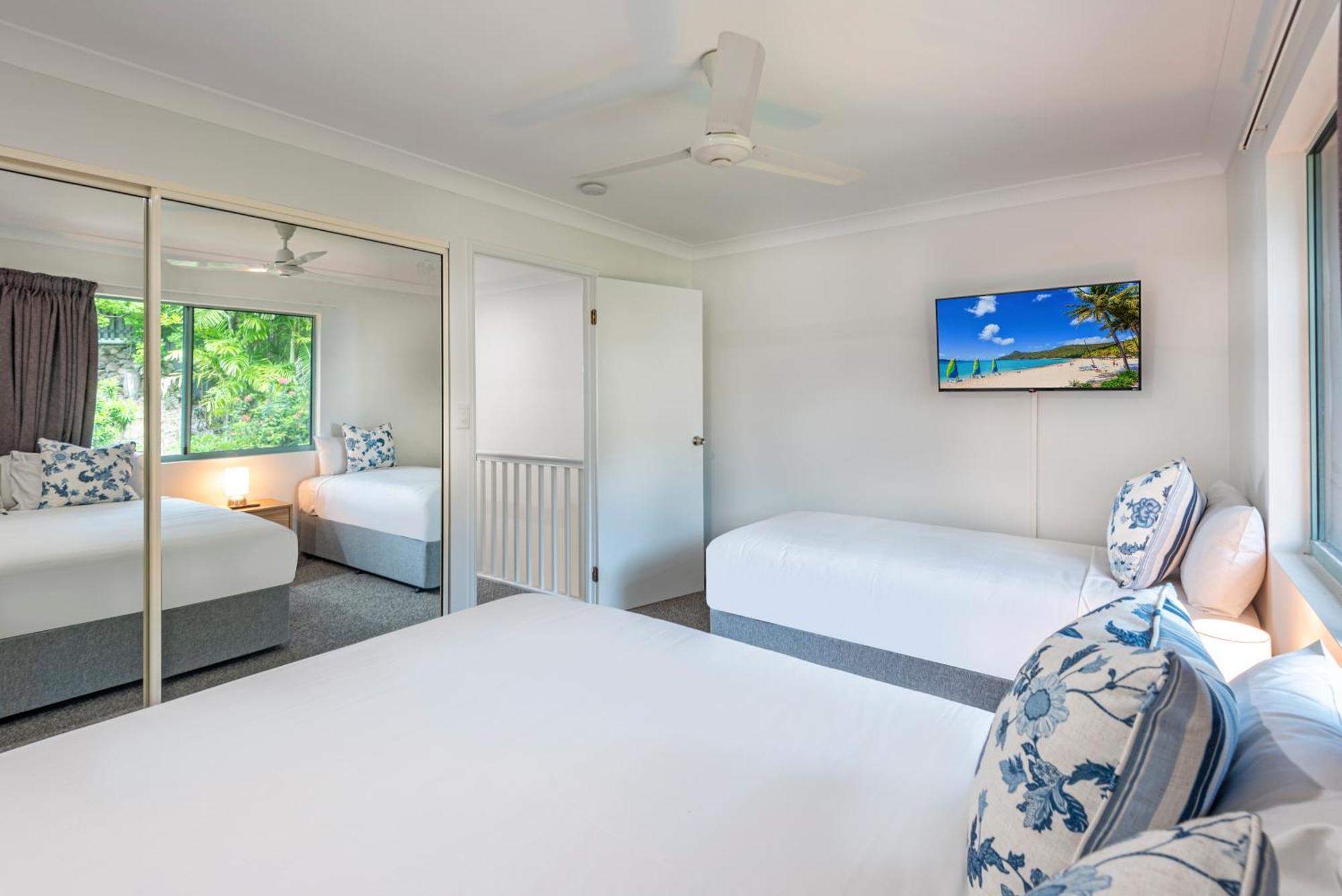 Sunset Waters Apartments جزيرة هاميلتون المظهر الخارجي الصورة