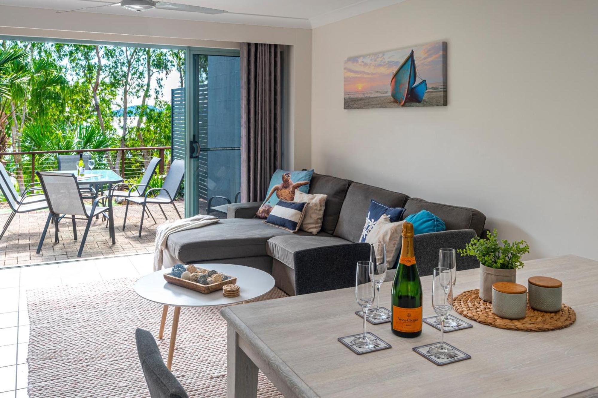 Sunset Waters Apartments جزيرة هاميلتون المظهر الخارجي الصورة